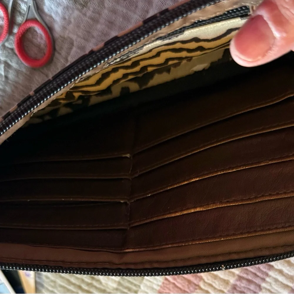 KAVU Clutch wallet